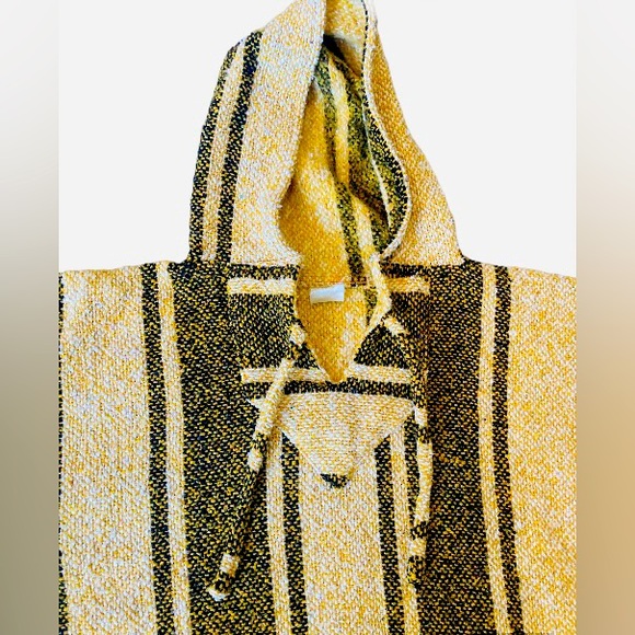 XXL Mexican Poncho - Picture 1 of 5